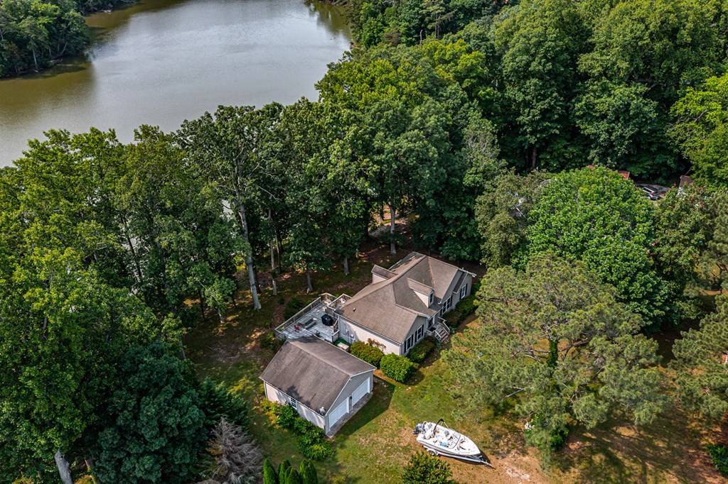 Heathsville, VA 22473,1222 Hull Harbor Road