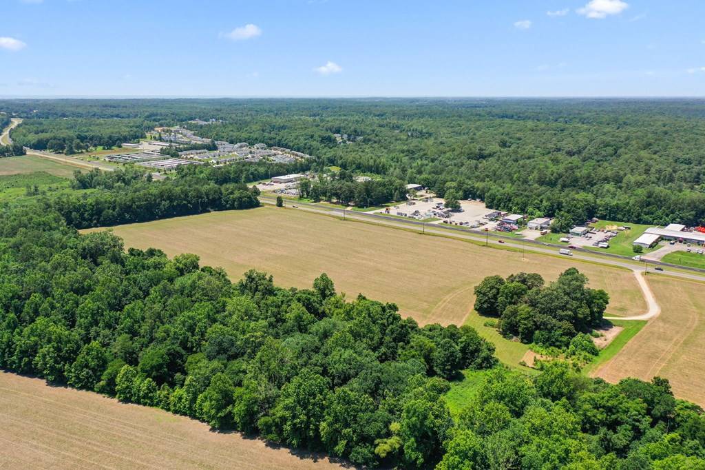 Aylett, VA 23009,4 Richmond-Tappahannock Hwy