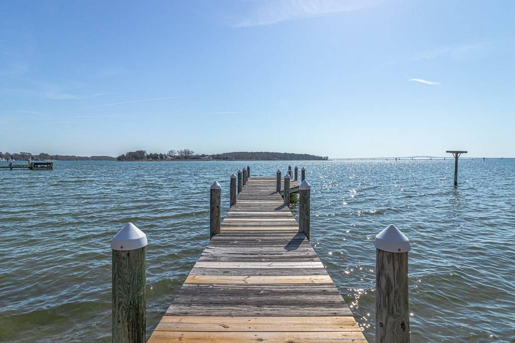 Weems, VA 22576,289 King Carter Lane