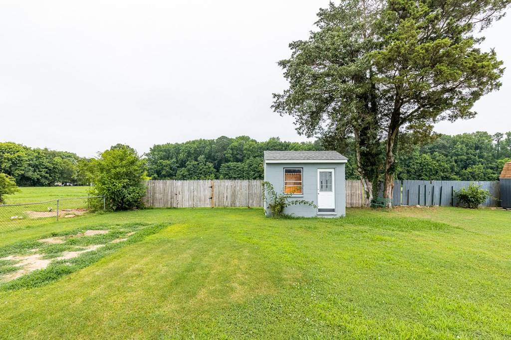 Tappahannock, VA 22560,725 Cralle Avenue