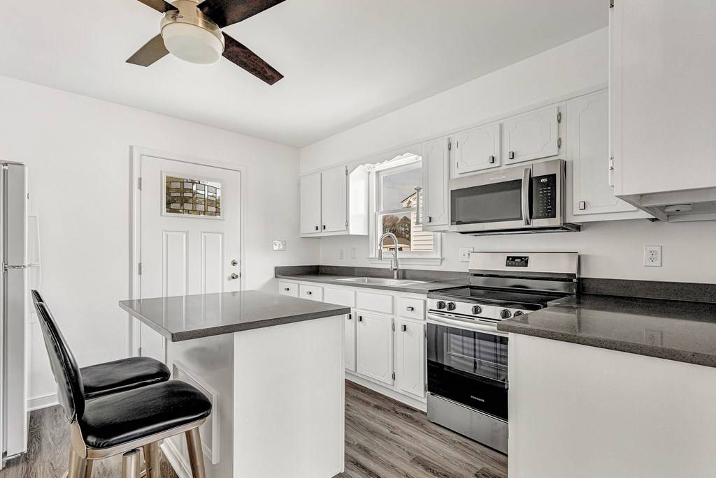 Tappahannock, VA 22560,725 Cralle Avenue