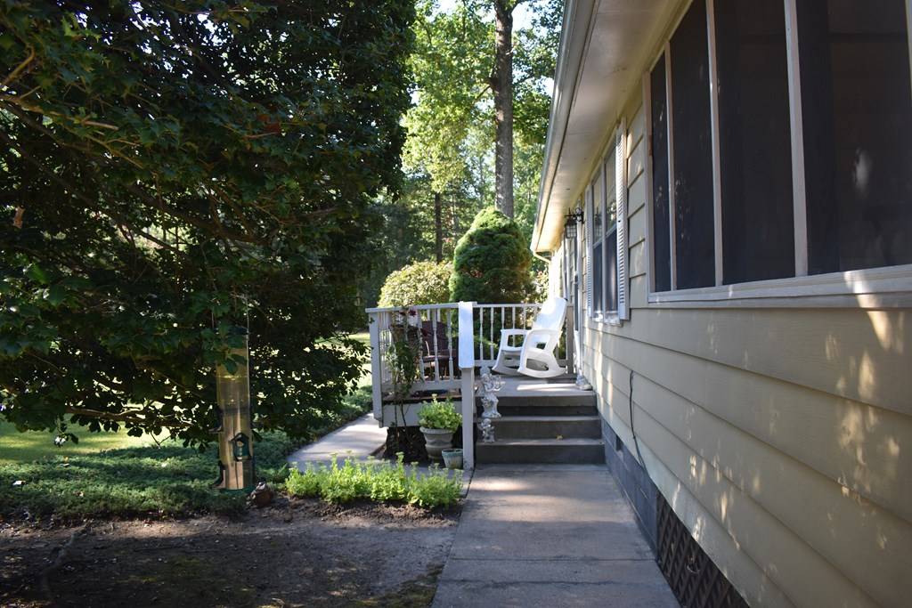 Montross, VA 22520,815 Cabin Point Drive