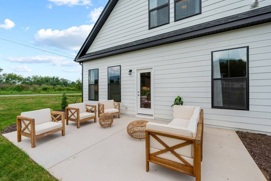 Irvington, VA 22480,94 Crossroad