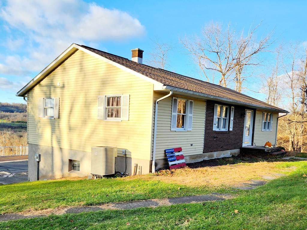 Wyalusing, PA 18853,401 Valley View Road