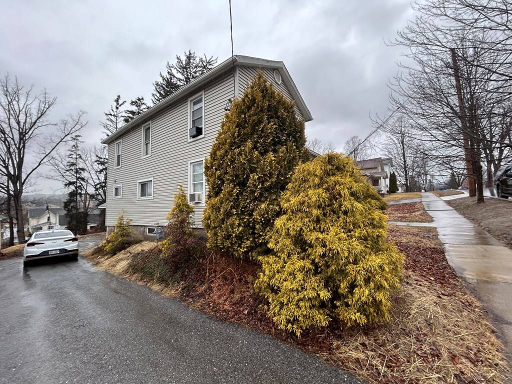 Mansfield, PA 16933,72 Saint James St