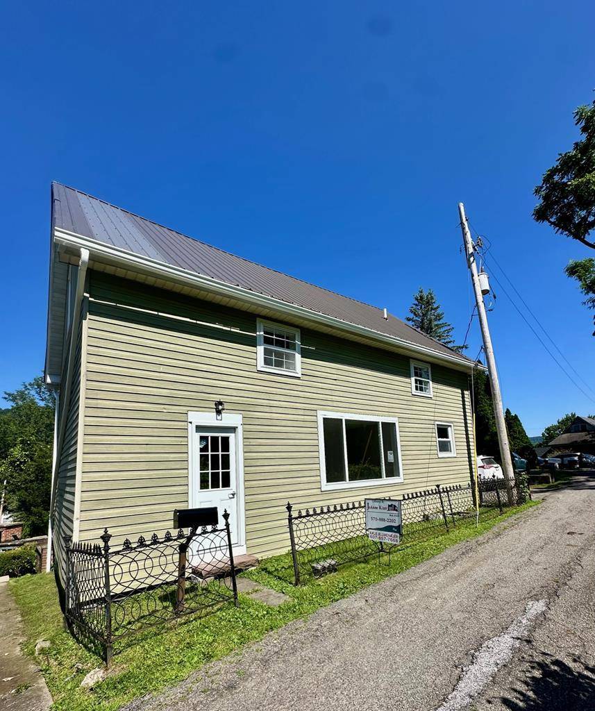 Towanda, PA 18848,107 1/2 York Ave