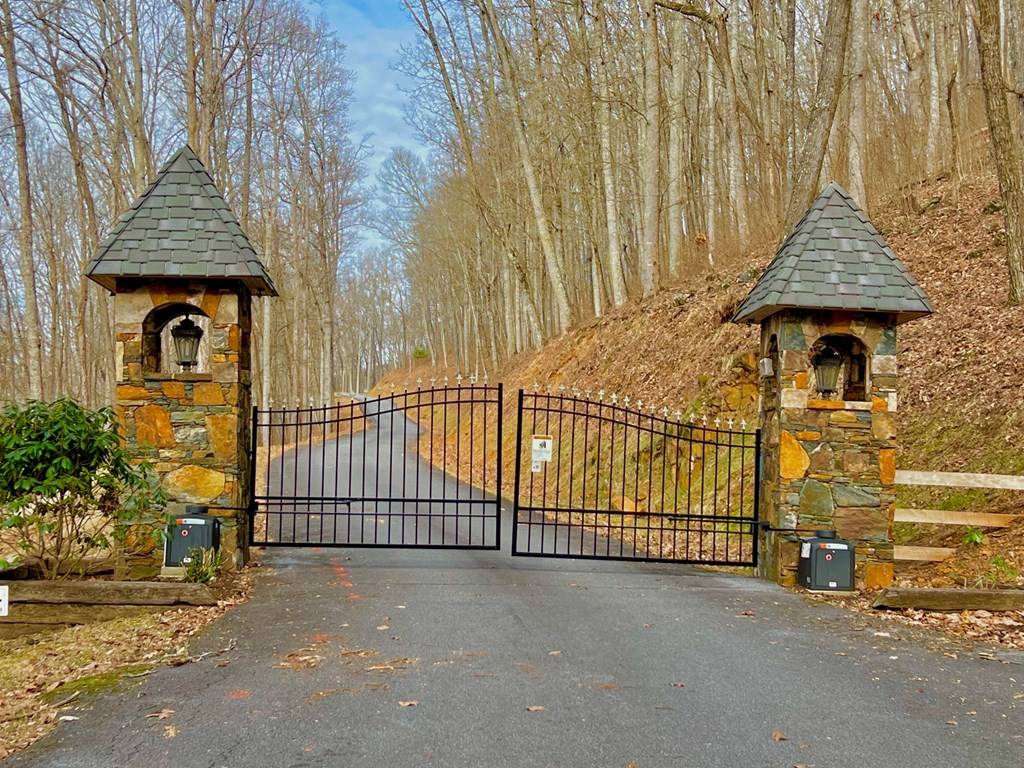 Young Harris, GA 30582,57 Rocky Knob Estates