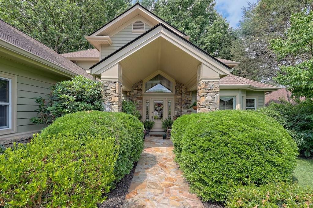 Hiawassee, GA 30546,312 Harbor Road