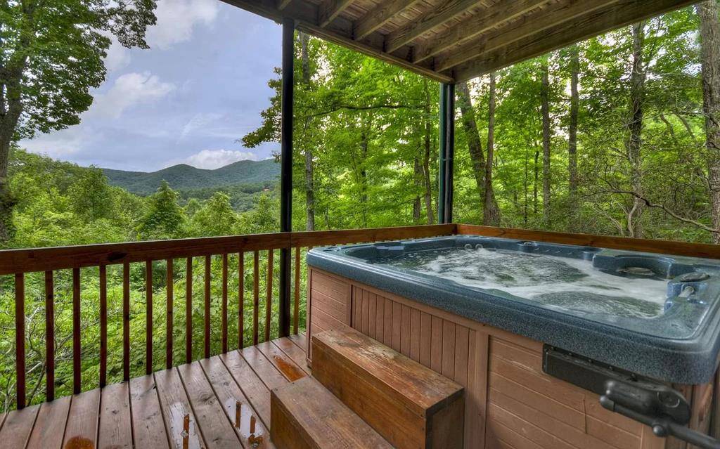 Ellijay, GA 30540,515 Amy Creek Circle