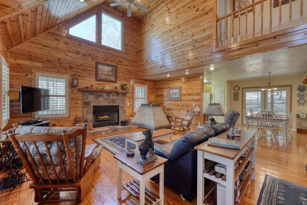 Hiawassee, GA 30546,2478 Hi River Road