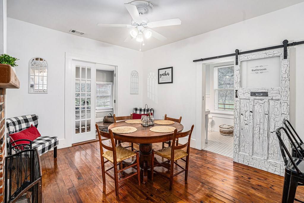 Mineral Bluff, GA 30559,15 Bridge Street
