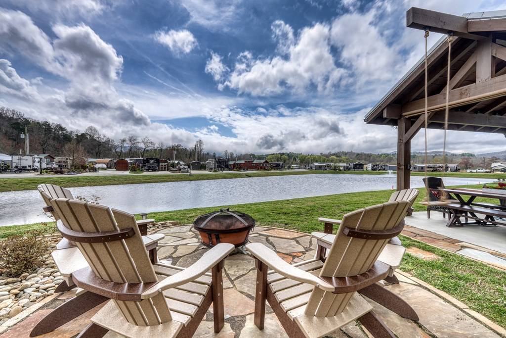 Blairsville, GA 30512,383 Mountain Creek Road