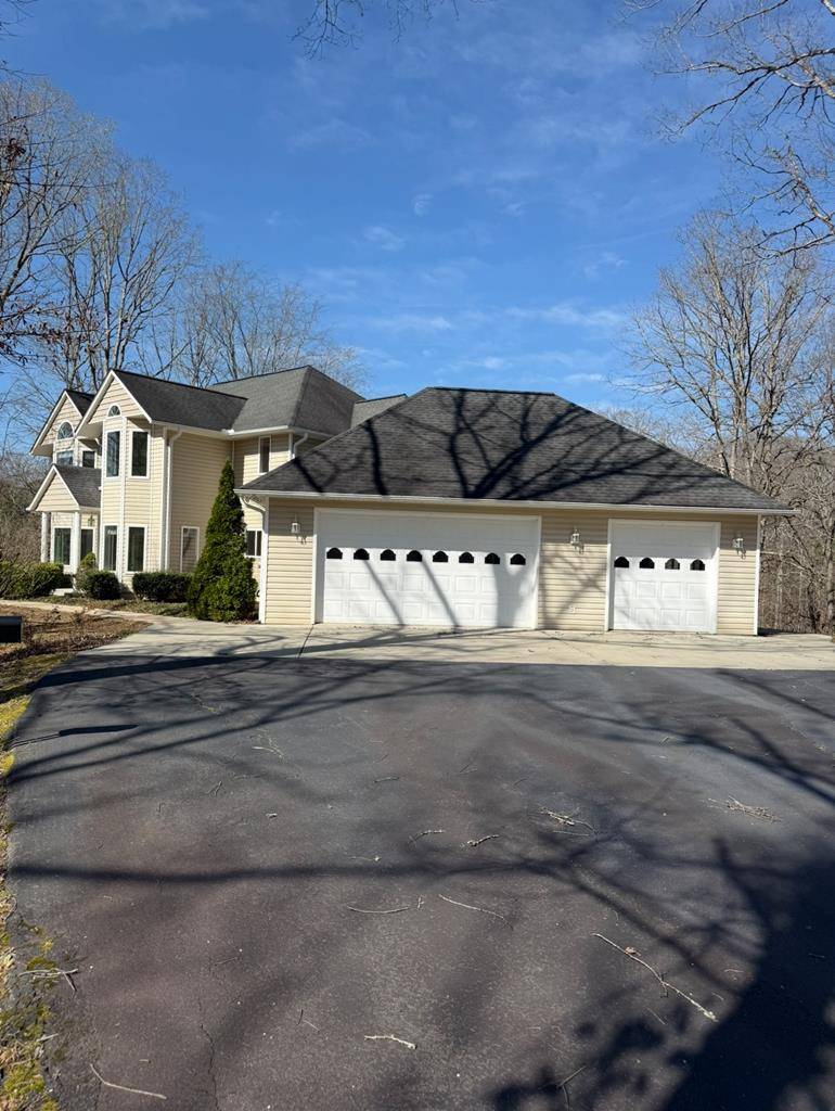 Murphy, NC 28906,838 Peachtree Hills Road