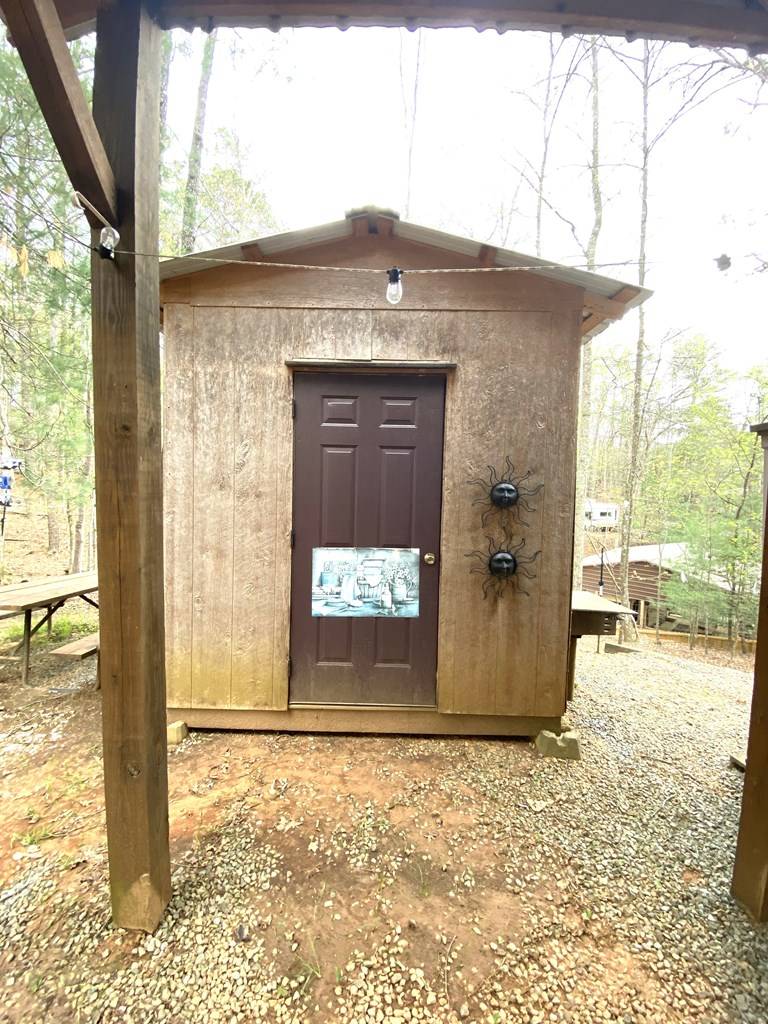 Ellijay, GA 30540,126 25th Street