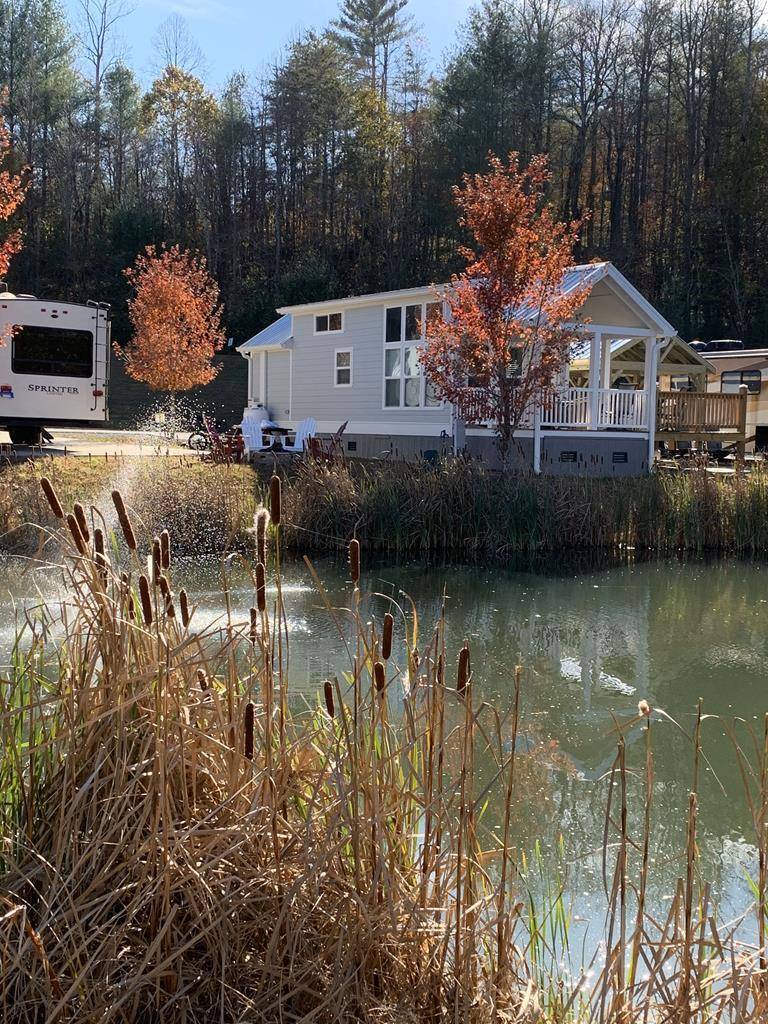 Morganton, GA 30560,8 Mountain Meadows Drive