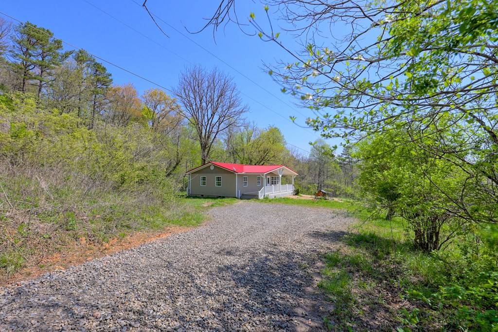 Murphy, NC 28906,612 Reservoir Road