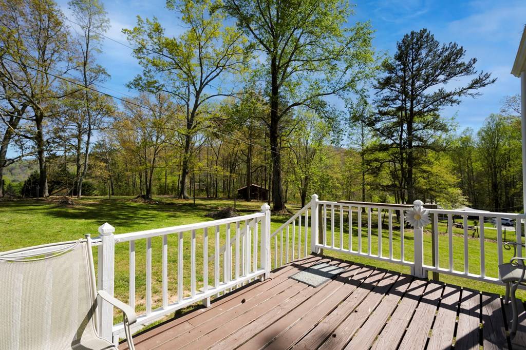 Blairsville, GA 30512,329 Ed King Road