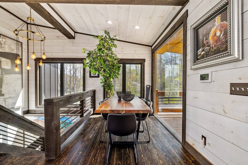 Blue Ridge, GA 30513,1934 Hogback Drive
