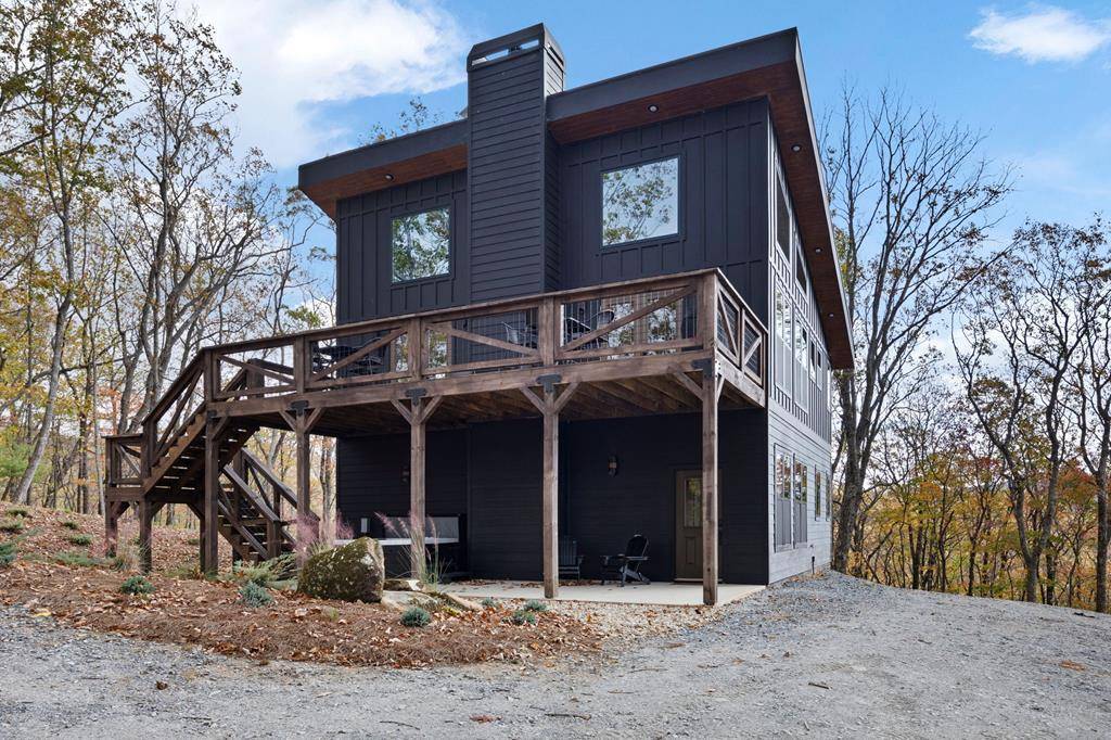 Ellijay, GA 30536,1250 Lost Forest Road