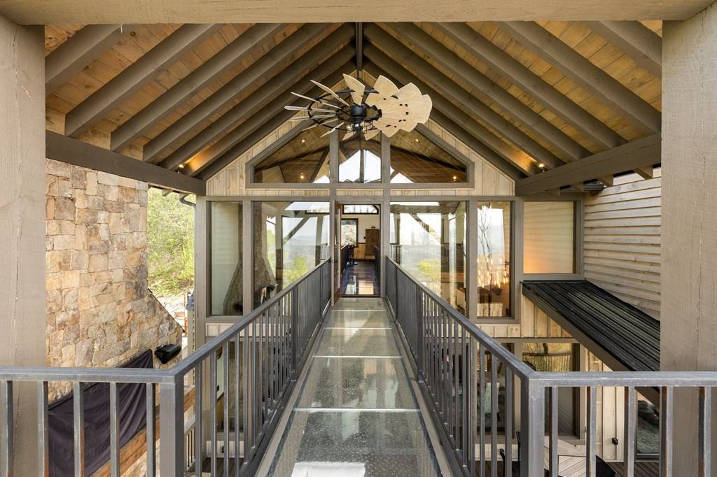 Blue Ridge, GA 30513,585 Blue Ridge Heights Drive