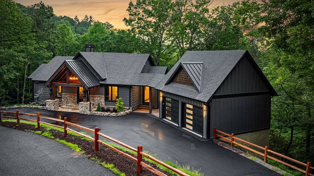 Ellijay, GA 30540,453 Settlers Ridge Road