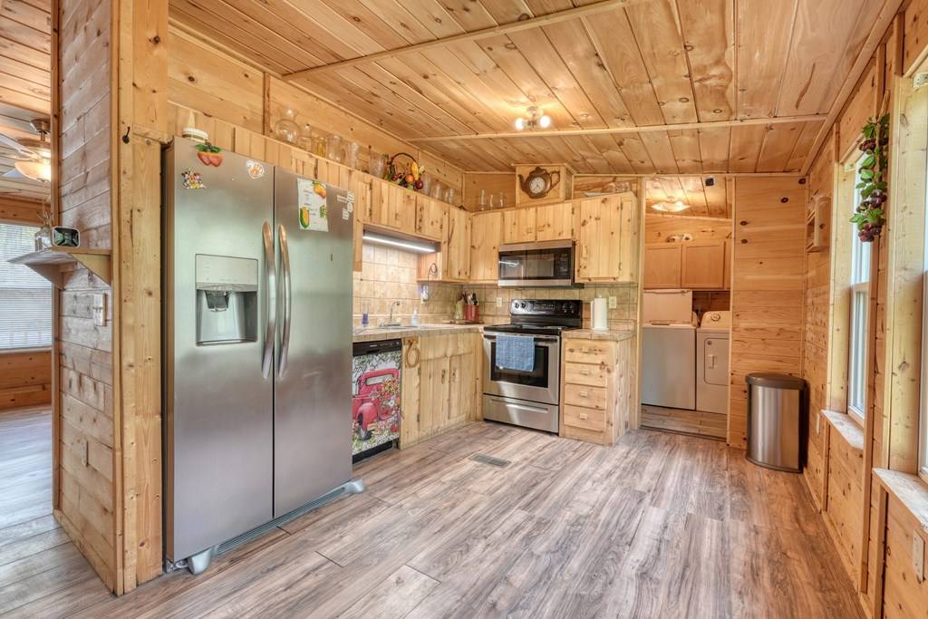 Blairsville, GA 30512,117 Trinity Place