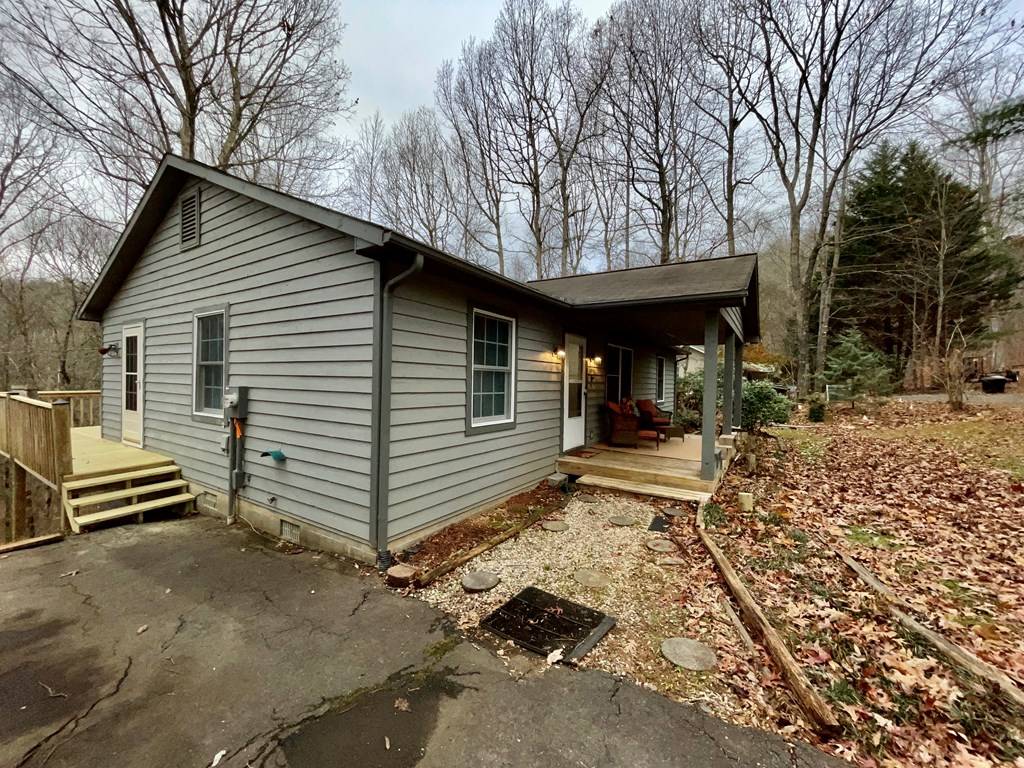 Hayesville, NC 28904,31 Longview
