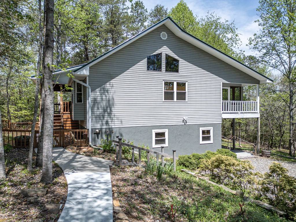 Blairsville, GA 30512,292 Holly Cove Circle