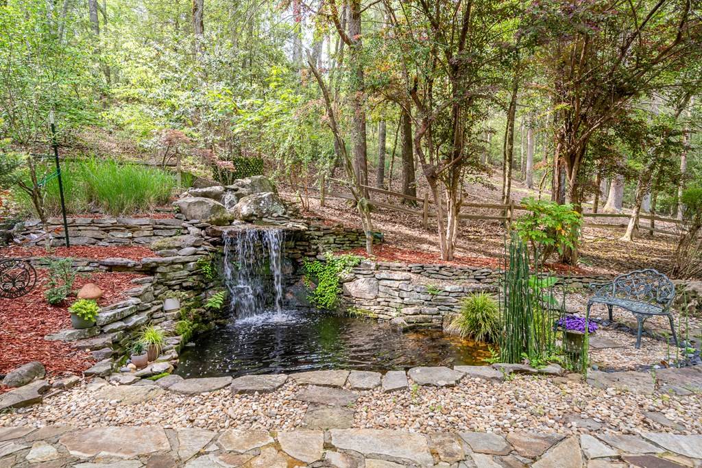 Ellijay, GA 30540,284 Wedowee Court