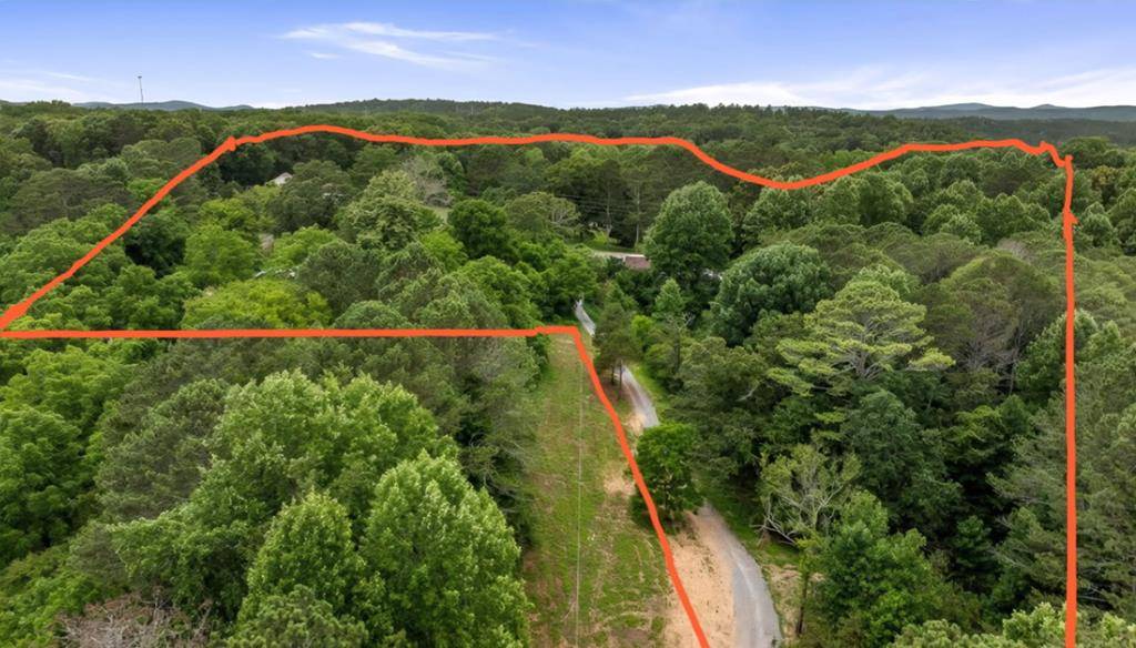 Ellijay, GA 30540,5161 Hwy 382