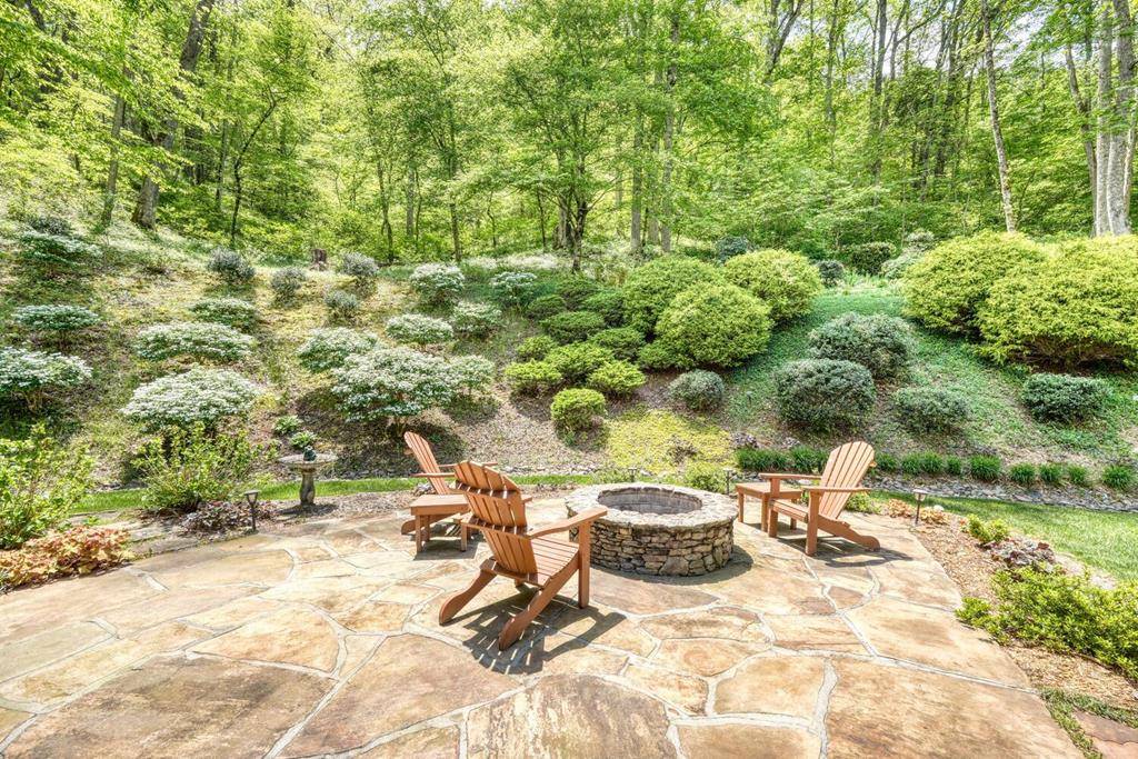 Hiawassee, GA 30546,2062 Hi River Road
