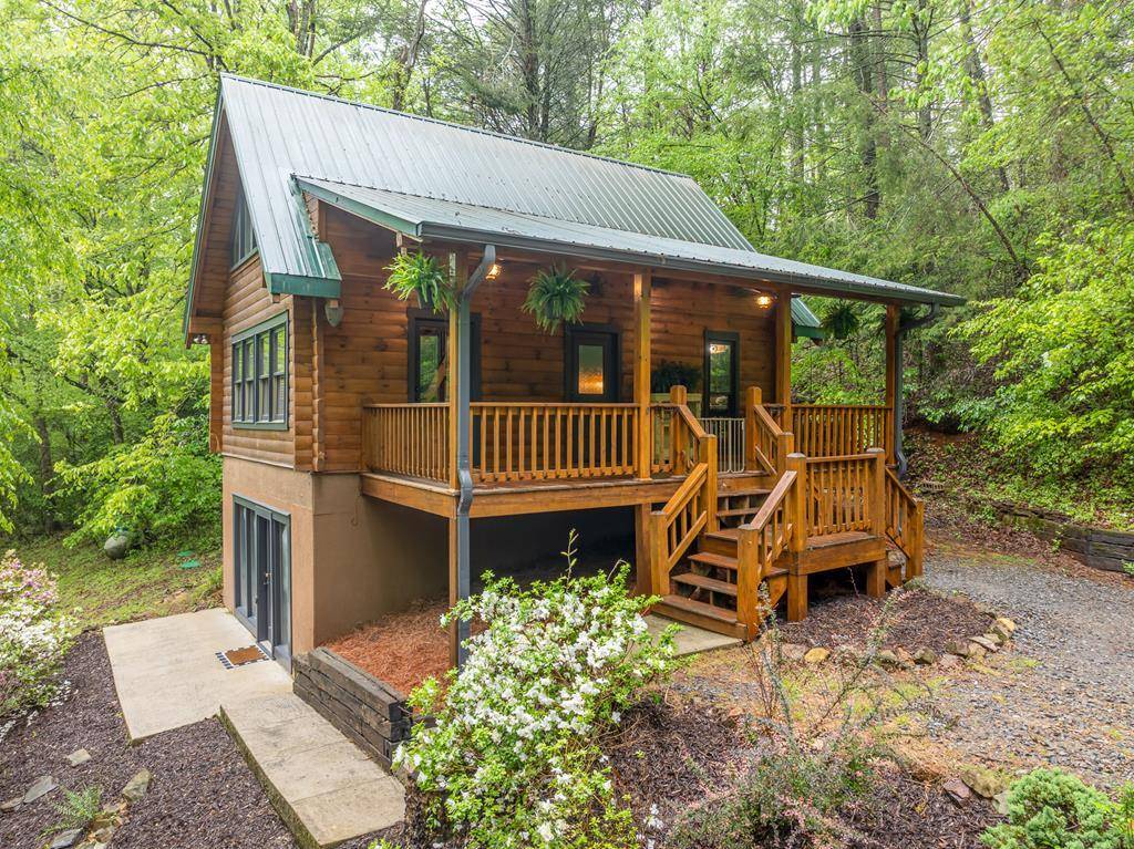 Ellijay, GA 30540,121 Farmstead Road
