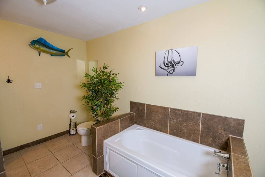 Mccaysville, GA 30555,80 Grand Central Avenue