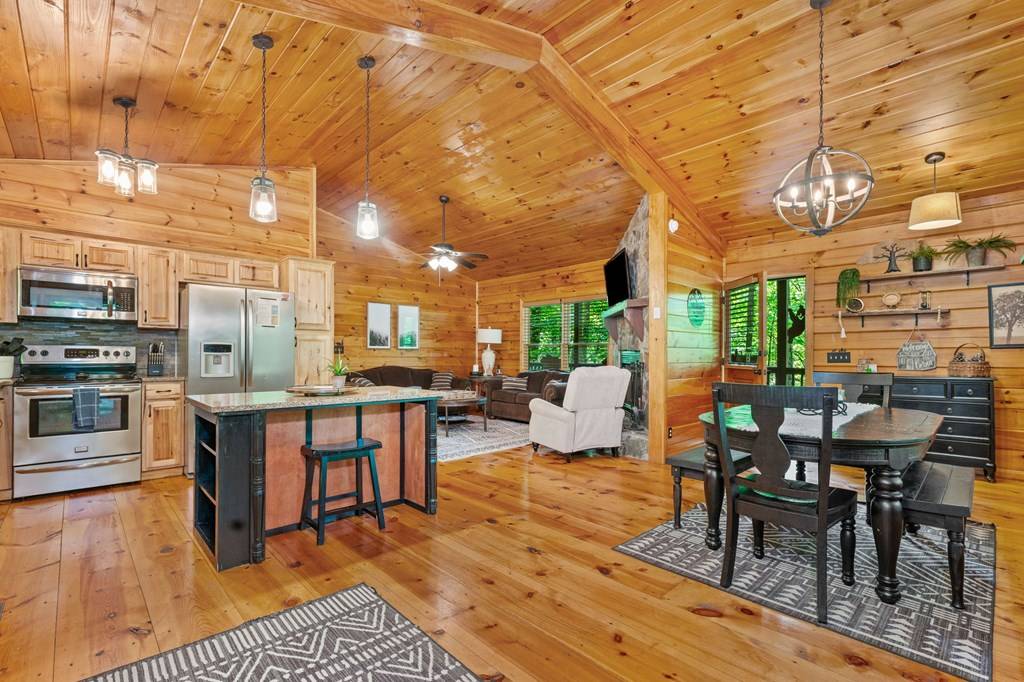 Cherry Log, GA 30522,23 Holly Hollow Court