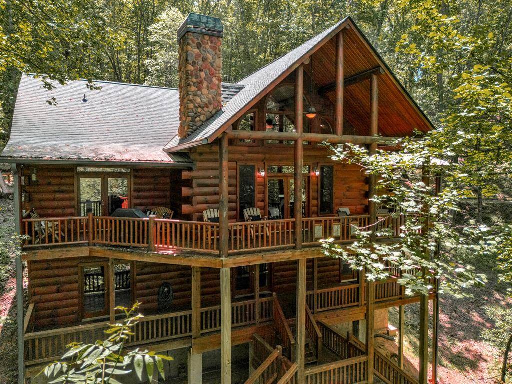 Morganton, GA 30560,402 Picklesimer Mountain Trail