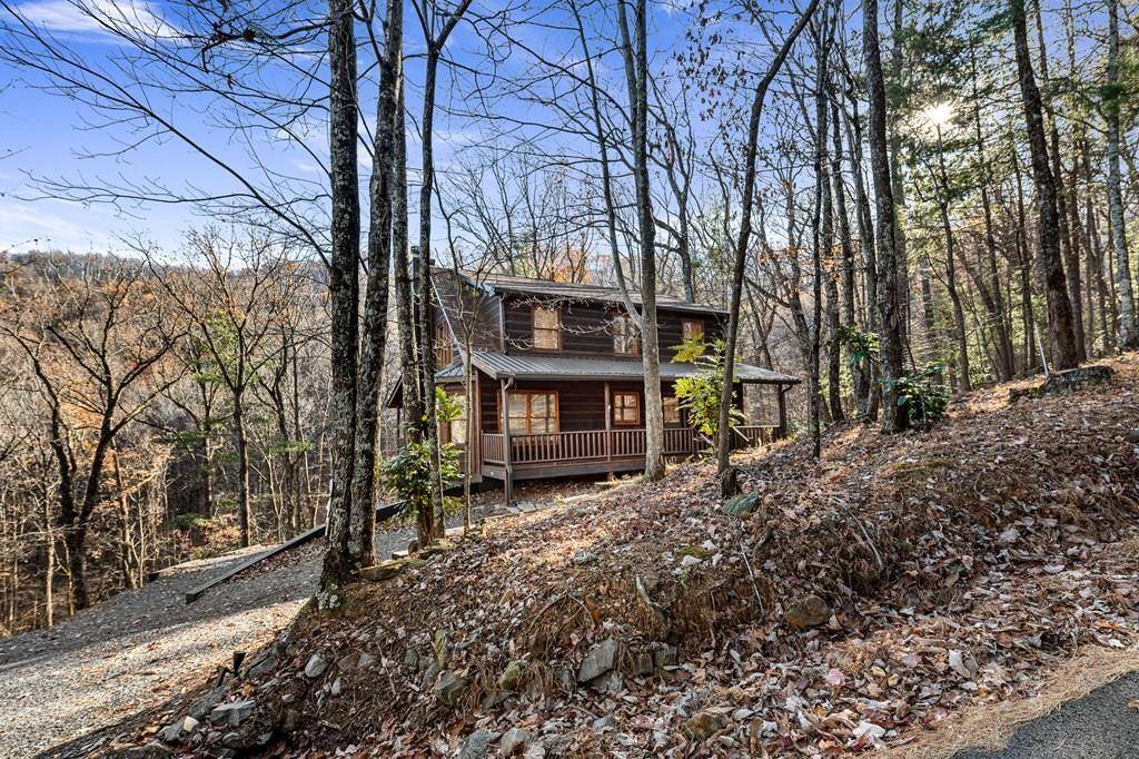 Ellijay, GA 30536,947 Mountain Oak Road