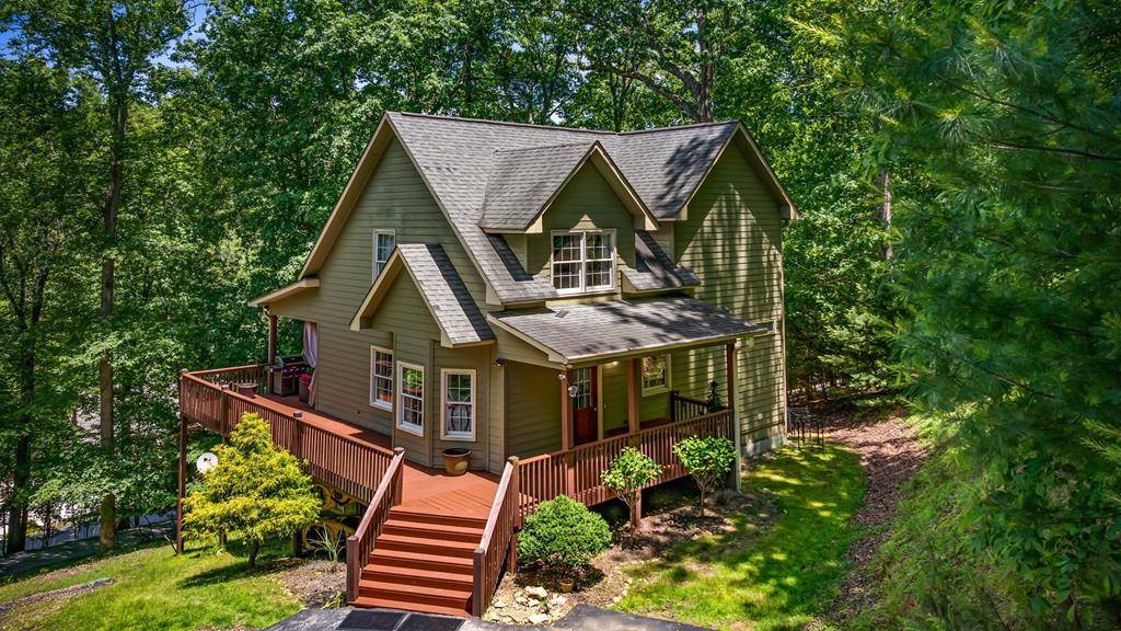 Ellijay, GA 30540,615 Navaho Way