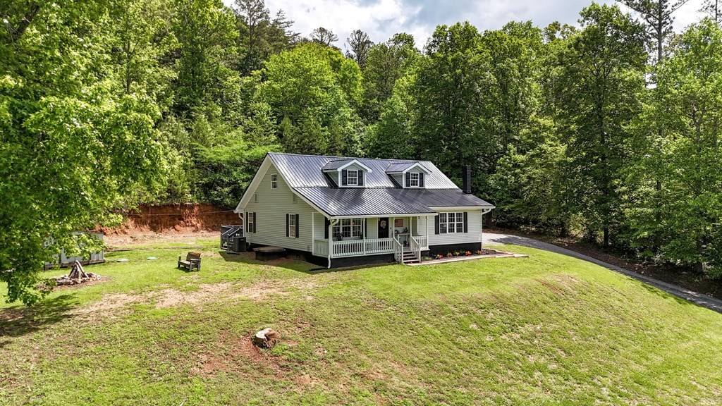 Talking Rock, GA 30175,687 Price Creek Road