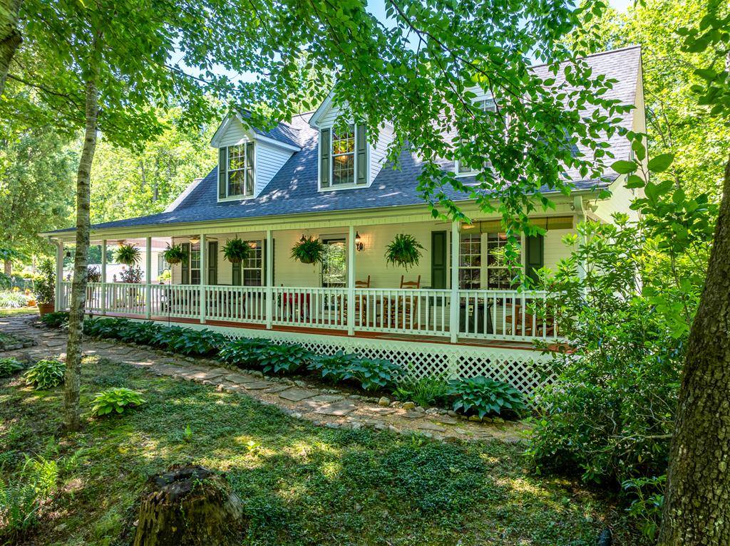 Blairsville, GA 30512,724 Fish Cove Road
