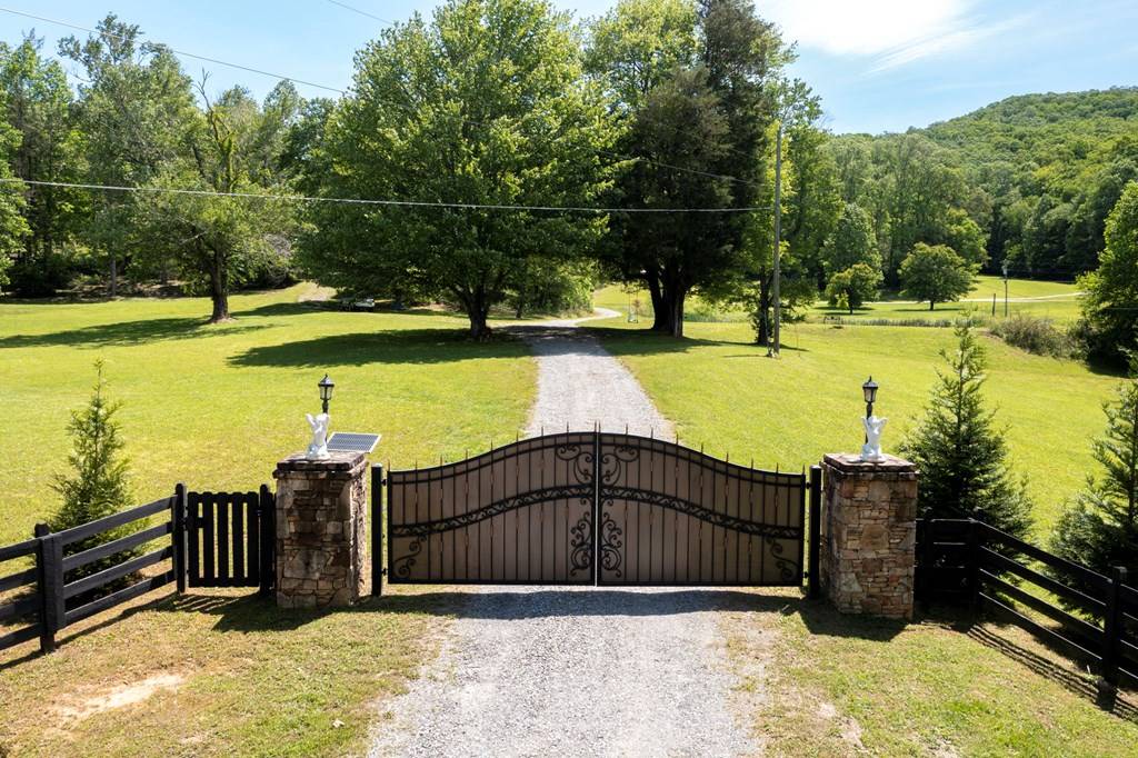Hayesville, NC 28904,910 Sawyer Cove Road