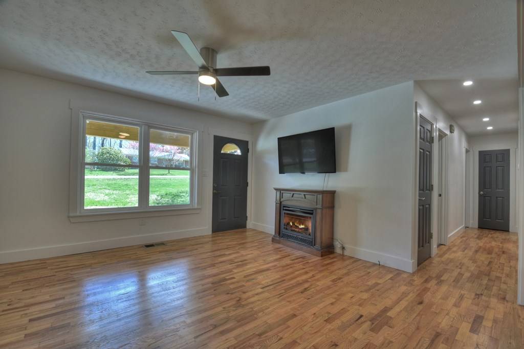 Epworth, GA 30541,975 Goss Road