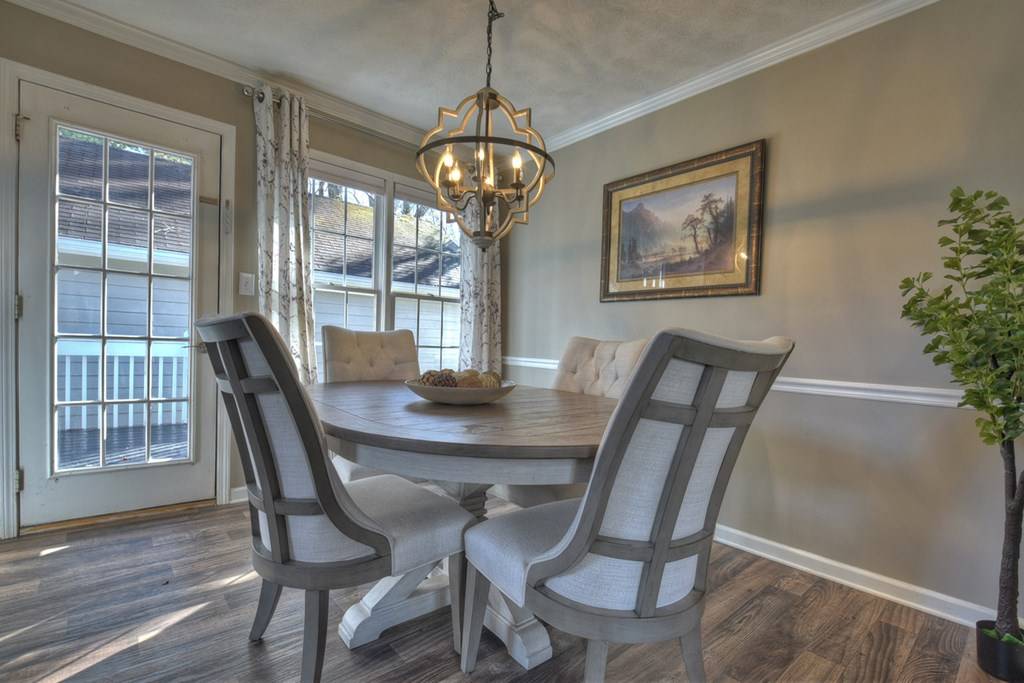 Mccaysville, GA 30555,99 Kingtown Street