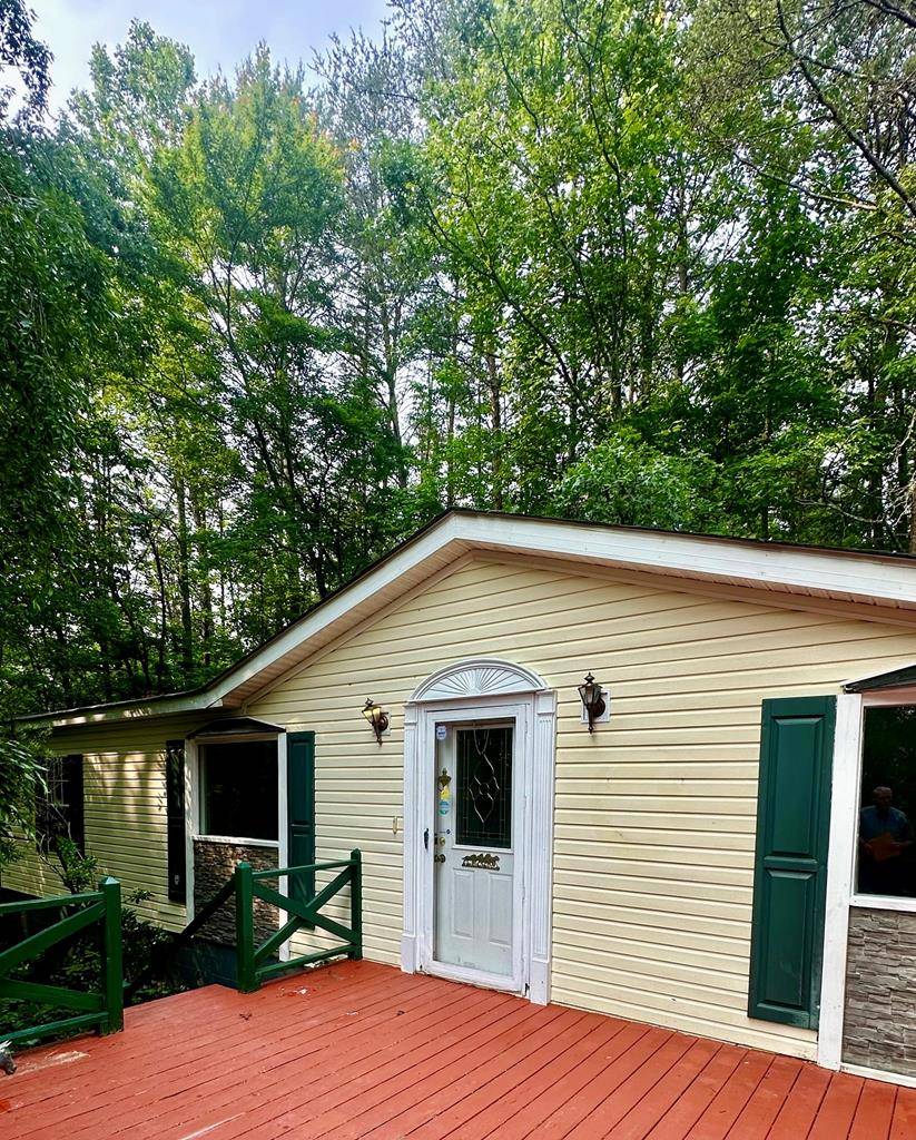 Blue Ridge, GA 30513,125 Barnes Chapel Road