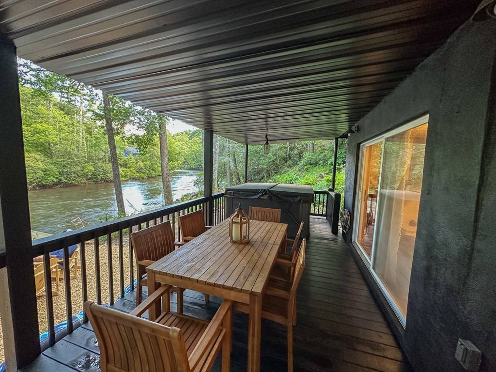 Blue Ridge, GA 30513,916 Riverside Lane