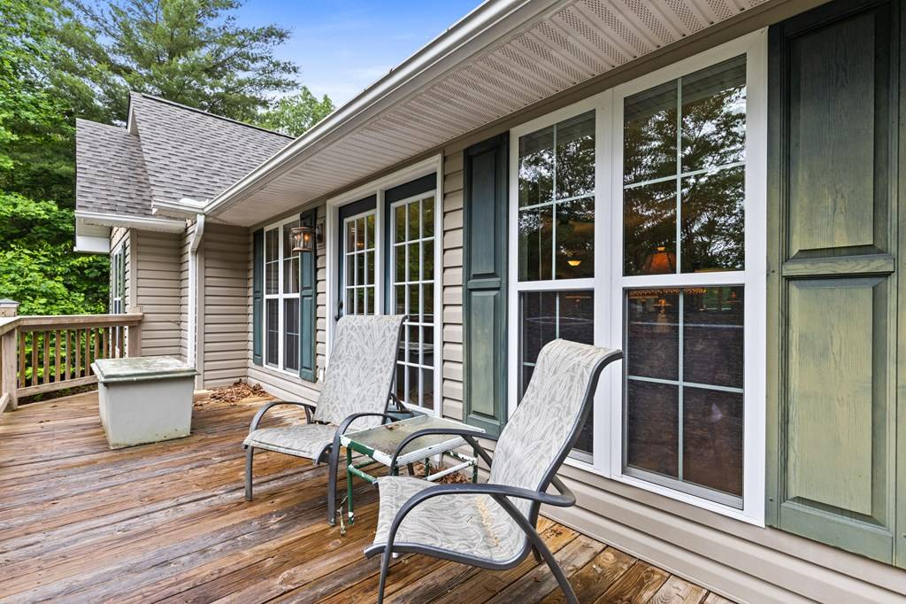 Young Harris, GA 30582,13 Kasey Lane