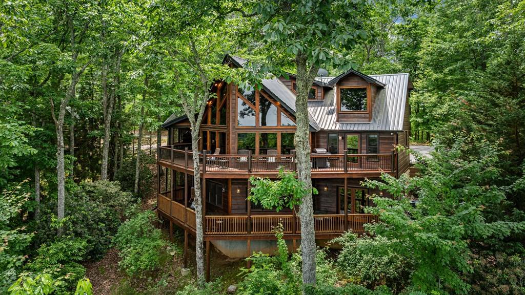 Blairsville, GA 30512,820 Sweetbay Drive