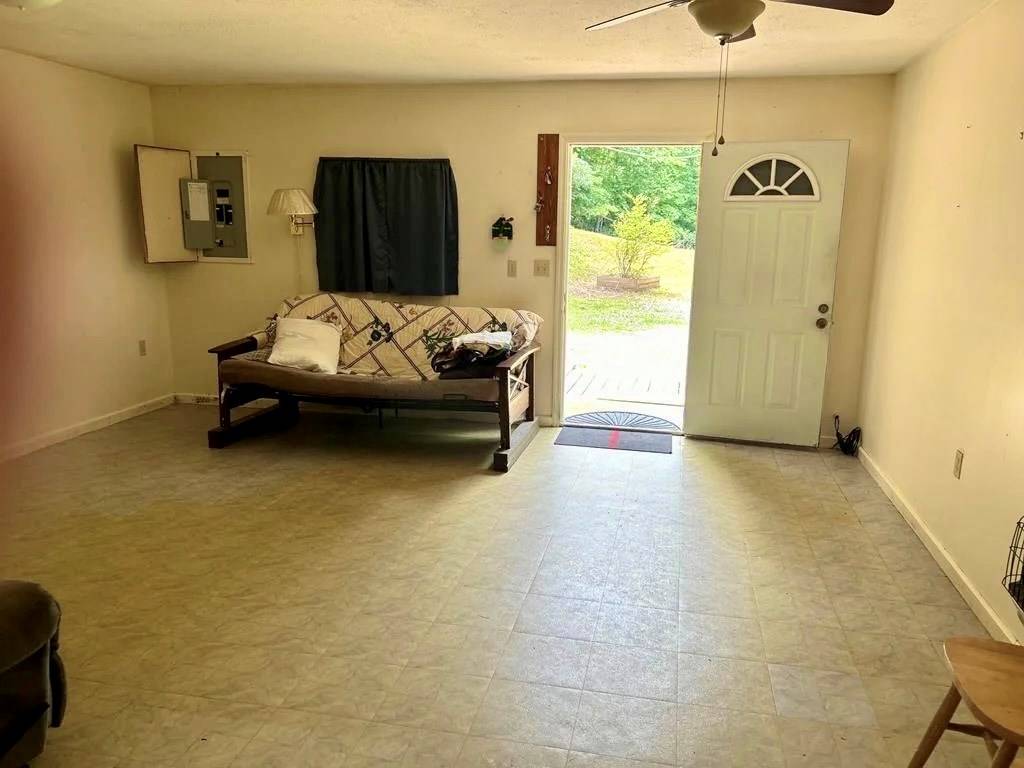 Blairsville, GA 30502,821 Loving Road