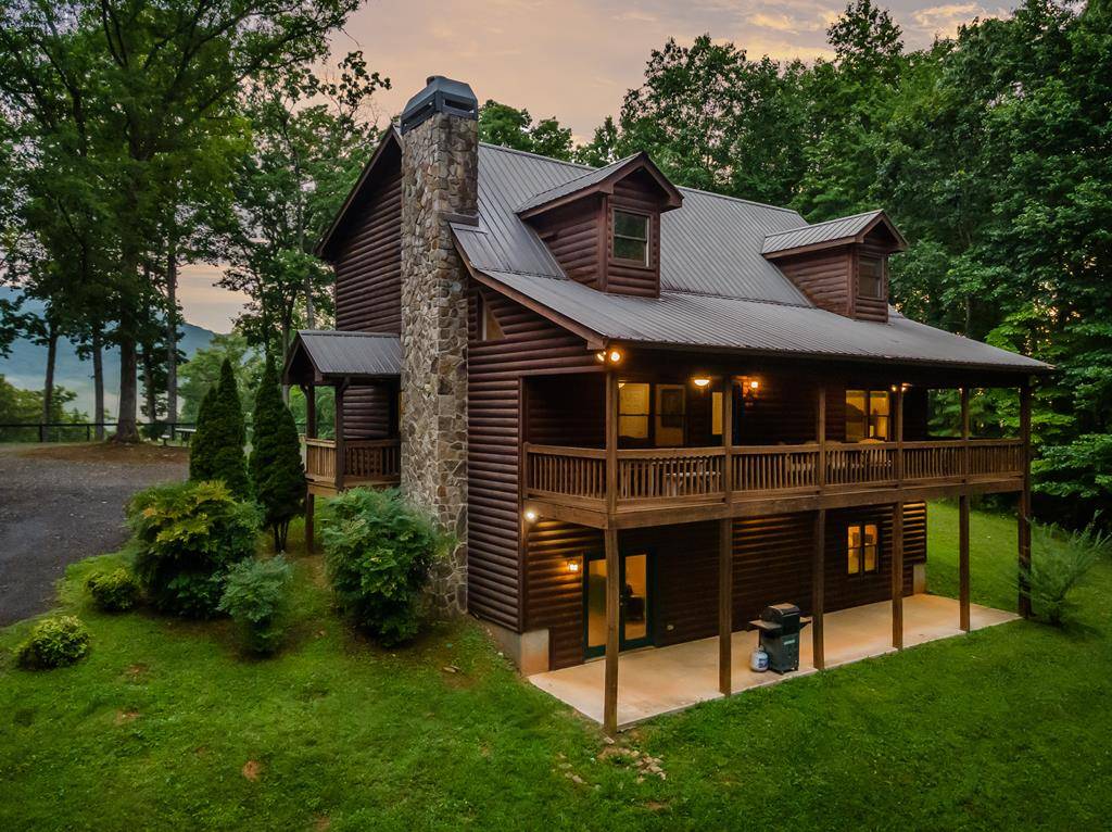 Young Harris, GA 30582,964 Conners Ridge Road