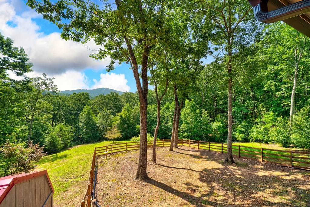 Talking Rock, GA 30175,1241 Heatherwood Way