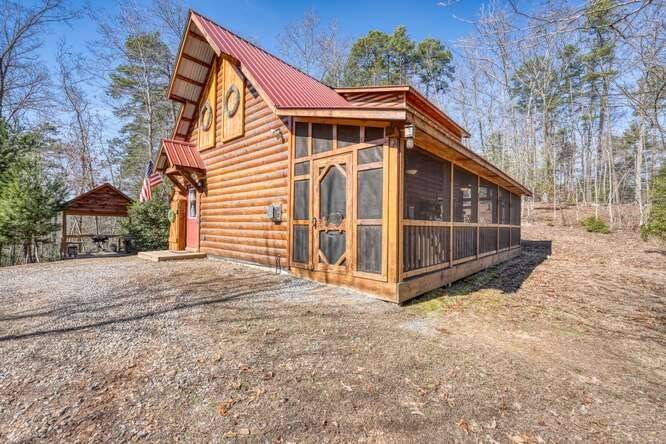 Murphy, NC 28906,271 Kates Cove Road